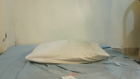 Petite Sunshine online show from February 2026 08:54:01 PM