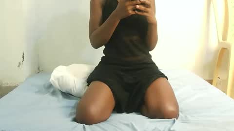 Petite Sunshine online show from February 2026 11:18:01 AM