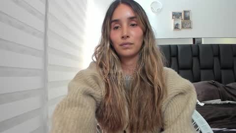 PetiteAlejaTs online show from January 2025 08:28:02 PM