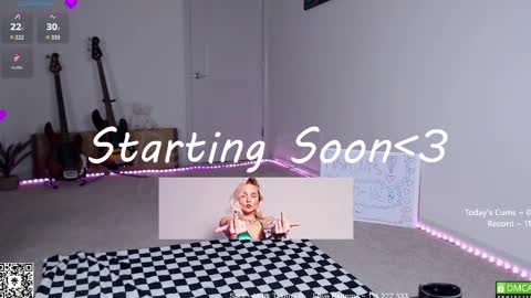 Snapshot of petitebrat chatting on February 2025 10:54:01 PM PiperAvery online show from February 2025 10:54:01 PM