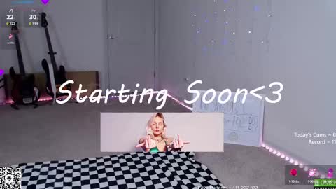 Snapshot of petitebrat chatting on February 2025 07:30:02 PM PiperAvery online show from February 2025 07:30:02 PM