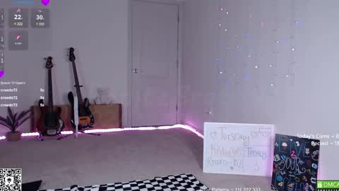 Snapshot of petitebrat chatting on February 2025 09:46:01 PM PiperAvery online show from February 2025 09:46:01 PM