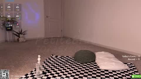 Snapshot of petitebrat chatting on October 2025 02:35:02 PM PiperAvery online show from October 2025 02:35:02 PM