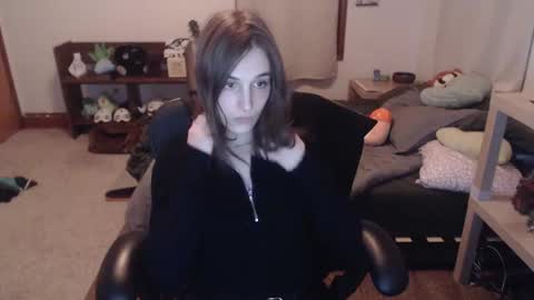 caracal online show from February 2025 04:44:02 AM