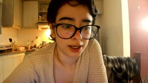 Lunna online show from April 2026 04:46:01 AM