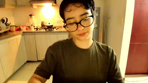 Lunna online show from June 2026 01:09:01 AM