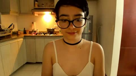 Lunna online show from June 2026 01:48:01 AM