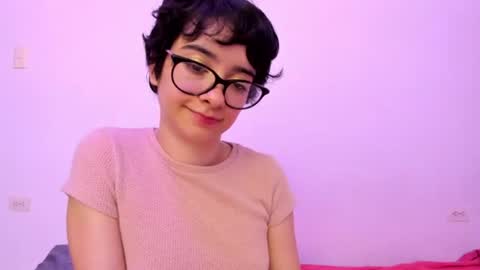 Lunna online show from July 2026 03:31:02 AM