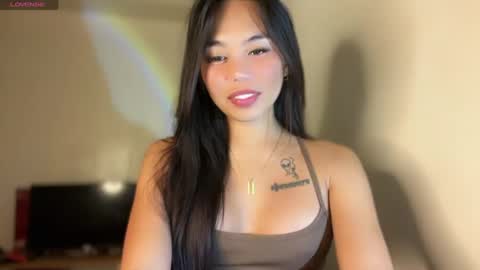 Snapshot of petitegirlx69 chatting on February 2025 11:27:01 AM miss lisa online show from February 2025 11:27:01 AM