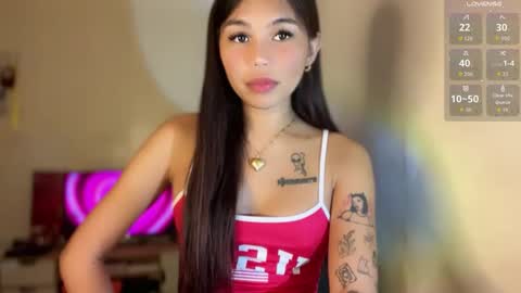 Snapshot of petitegirlx69 chatting on February 2026 09:07:01 PM miss lisa online show from February 2026 09:07:01 PM