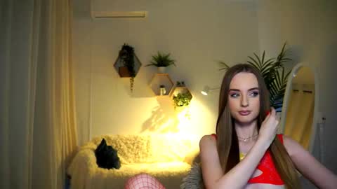 Snapshot of petitegonwiild chatting on December 2024 01:11:02 PM Petitegonwiild online show from December 2024 01:11:02 PM