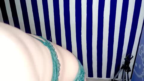 danna online show from March 2026 05:08:02 AM