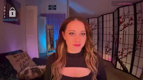 Snapshot of petitejewel chatting on December 2024 06:32:02 AM Jules online show from December 2024 06:32:02 AM