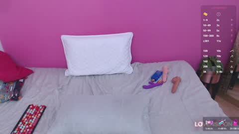 Snapshot of petitelittleebony chatting on January 2025 01:43:02 AM little sharon online show from January 2025 01:43:02 AM