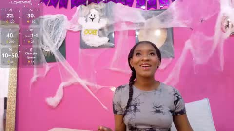 Snapshot of petitelittleebony chatting on October 2025 12:06:02 PM little sharon online show from October 2025 12:06:02 PM