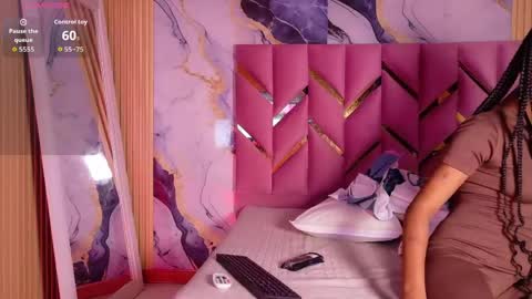 little sharon online show from May 2026 11:48:02 AM