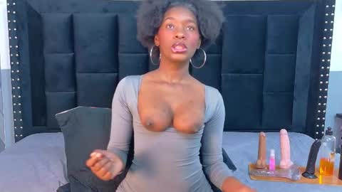 little sharon online show from June 2026 02:38:01 AM