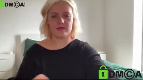 Snapshot of petiteminxlara chatting on November 2025 11:10:01 AM lara online show from November 2025 11:10:01 AM