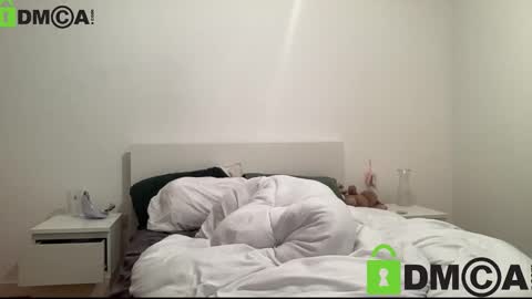 Snapshot of petiteminxlara chatting on December 2025 04:36:01 PM lara online show from December 2025 04:36:01 PM