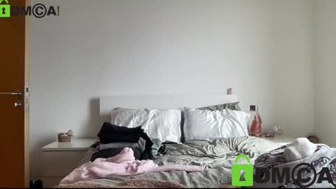 Snapshot of petiteminxlara chatting on February 2026 01:58:02 PM lara online show from February 2026 01:58:02 PM