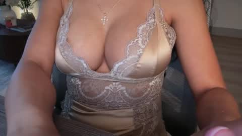 PetitePrincess online show from July 2026 12:09:01 AM