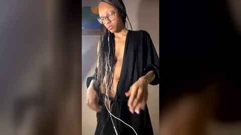 petitetingz online show from June 2026 06:40:02 AM