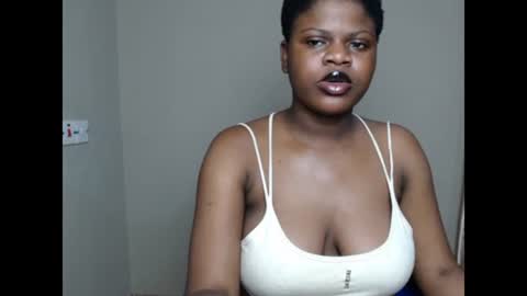 Snapshot of petitexebony1 chatting on July 2026 07:45:01 PM Call Me KiKi online show from July 2026 07:45:01 PM