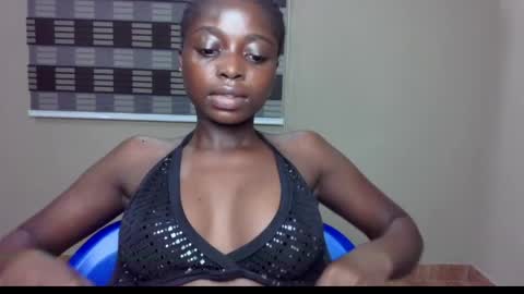 petitexxebony online show from June 2026 01:28:02 AM