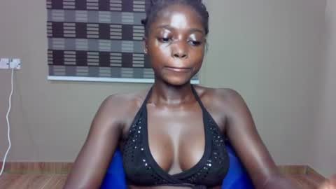 petitexxebony online show from June 2026 07:36:02 PM