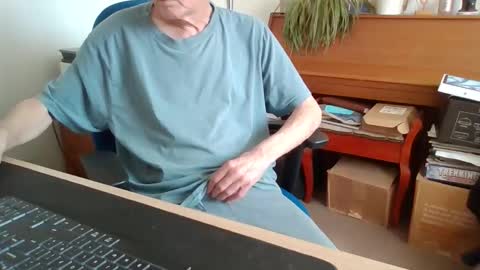 petitwilly online show from April 2026 09:35:02 AM