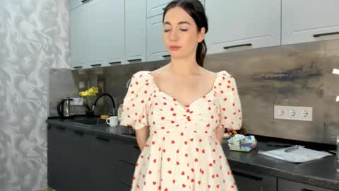 Snapshot of petracilley chatting on December 2024 06:05:01 PM Emma online show from December 2024 06:05:01 PM