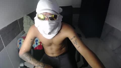 petty_boy777 online show from May 2026 02:19:02 AM