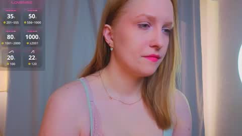 Snapshot of petulagambee chatting on March 2026 03:34:02 AM Kate online show from March 2026 03:34:02 AM