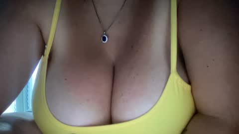 Snapshot of peular chatting on June 2026 04:52:02 PM peular online show from June 2026 04:52:02 PM