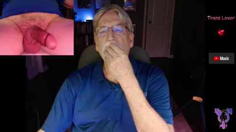 Snapshot of pghk2000 chatting on October 2025 05:42:02 AM George online show from October 2025 05:42:02 AM