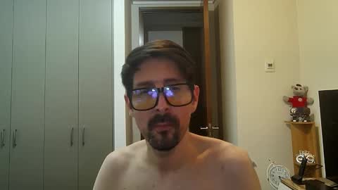 Snapshot of phanch0 chatting on November 2025 03:06:01 AM PANCHO online show from November 2025 03:06:01 AM