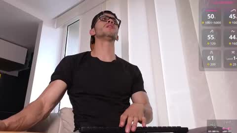 phantom_bigger1 online show from September 2025 01:10:01 PM