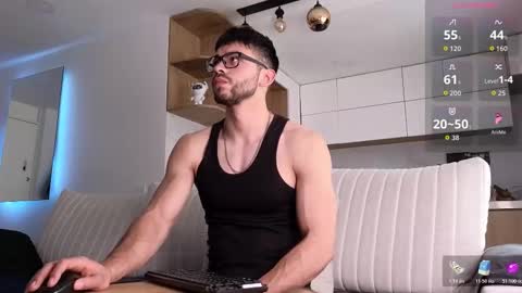 phantom_bigger1 online show from November 2025 04:18:02 PM