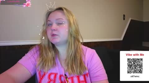 Snapshot of phatassblond chatting on March 2026 08:37:01 PM PhatAssBlond online show from March 2026 08:37:01 PM