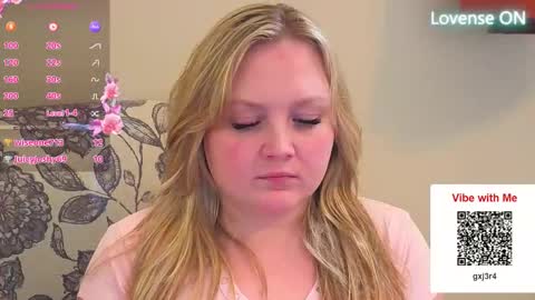 Snapshot of phatassblond chatting on March 2026 05:57:02 PM PhatAssBlond online show from March 2026 05:57:02 PM