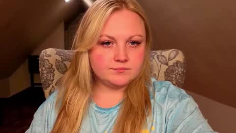 PhatAssBlond online show from May 2026 03:36:01 AM