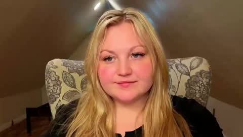 PhatAssBlond online show from May 2026 09:23:02 PM