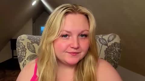 PhatAssBlond online show from May 2026 10:37:02 PM
