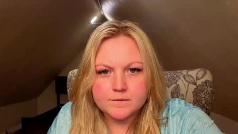 PhatAssBlond online show from May 2026 10:04:02 PM
