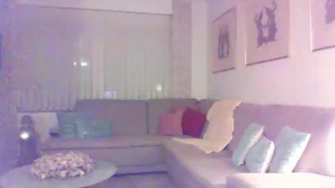 Snapshot of phil279 chatting on December 2025 11:44:02 PM Phil online show from December 2025 11:44:02 PM