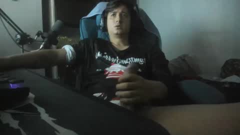 Snapshot of philip_dj chatting on December 2025 09:37:01 AM philip_dj online show from December 2025 09:37:01 AM