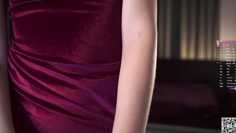 Snapshot of philippabrainard chatting on January 2025 11:28:02 AM Hello guys Sweet Scarlett here NEXT LIVE 5AM 2 gmt online show from January 2025 11:28:02 AM