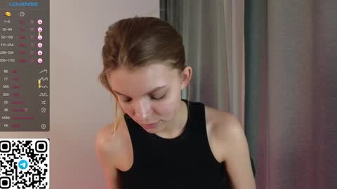 Snapshot of philippabrainard chatting on February 2025 02:14:02 AM Hello guys Sweet Scarlett here NEXT LIVE 5AM 2 gmt online show from February 2025 02:14:02 AM