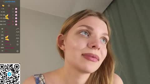 Snapshot of philippabrainard chatting on February 2025 09:20:02 PM Hello guys Sweet Scarlett here NEXT LIVE 5AM 2 gmt online show from February 2025 09:20:02 PM