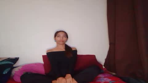 Snapshot of philippinas_white_man chatting on December 2024 10:02:02 PM Online at weekends Friday to Sunday online show from December 2024 10:02:02 PM